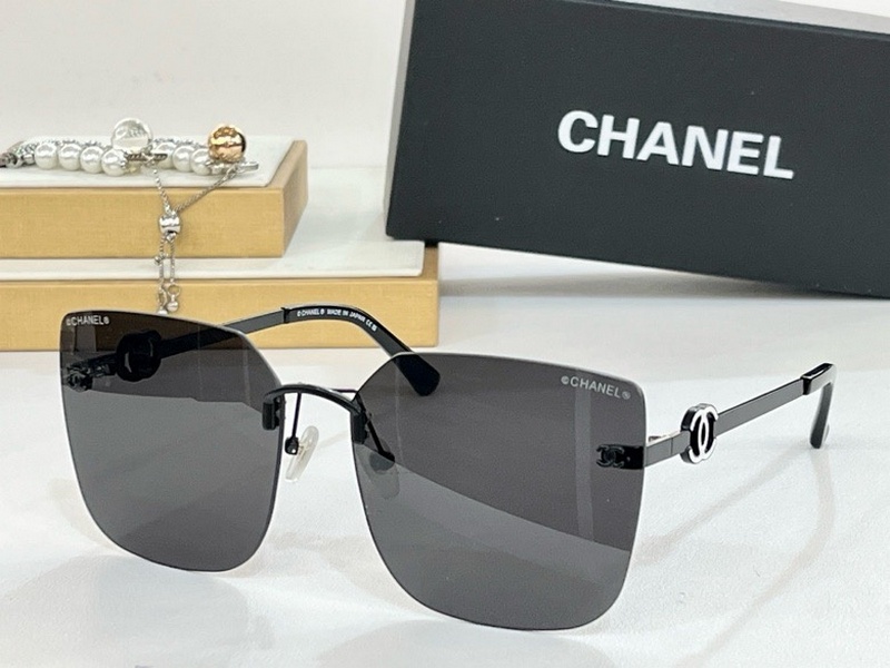 Chanel Sunglasses 4